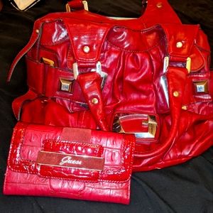 Guess Hobo purse with matching wallet